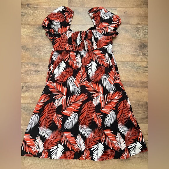 J.CREW FACTORY | Twist-front midi dress - Picture 4 of 11